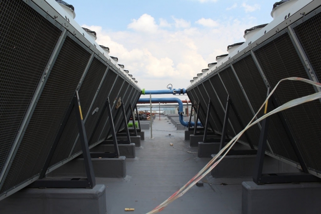 Teraco JB1 West roof water cooling